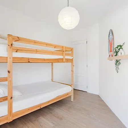 House ,1 Min To Beach, Brand New