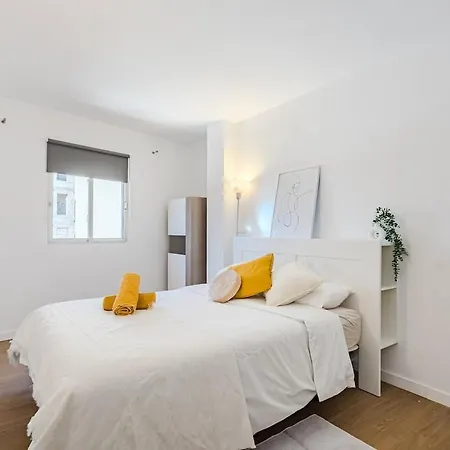 House ,1 Min To Beach, Brand New Apartment *